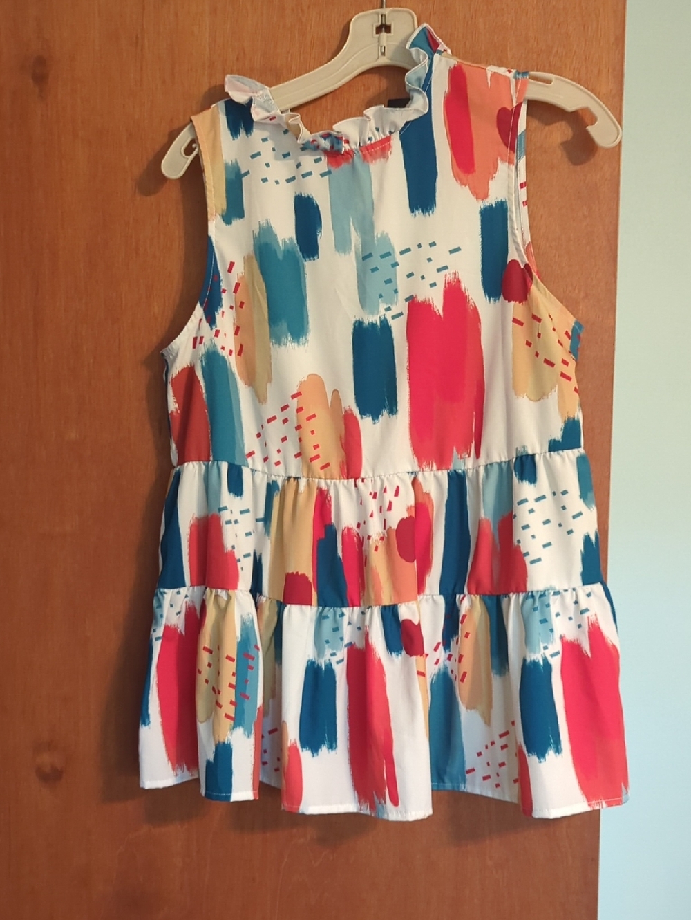 Sleeveless Ruffle Tiered Blouse in Multicolor Brushstroke Print